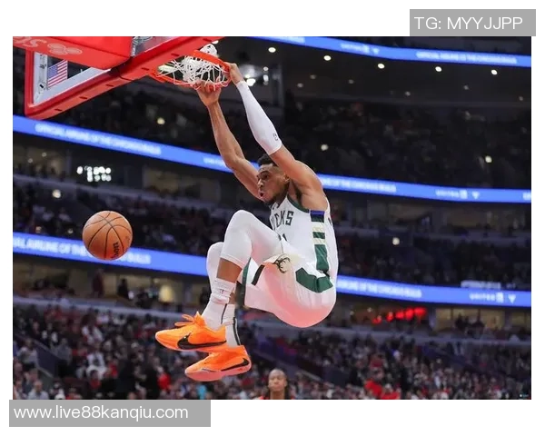 快船与爵士激战正酣NBA圈直播带你全程体验精彩瞬间